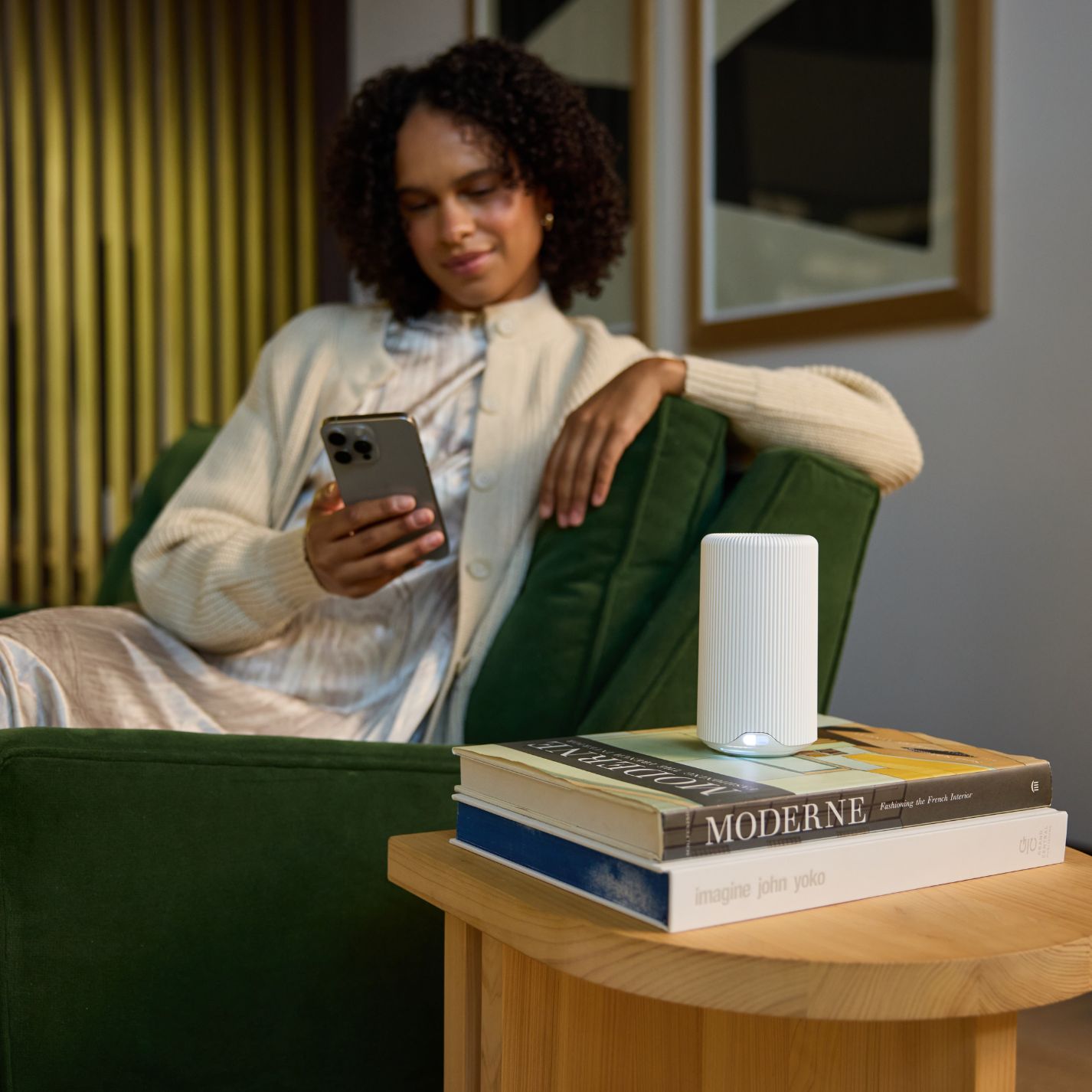 Image of pura app and pura fragrance